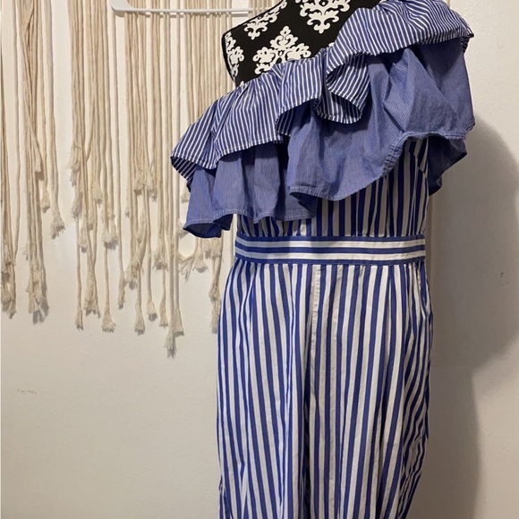 Jumpsuit, one shoulder elegant piece for your spring events and social events - Picture 7 of 9